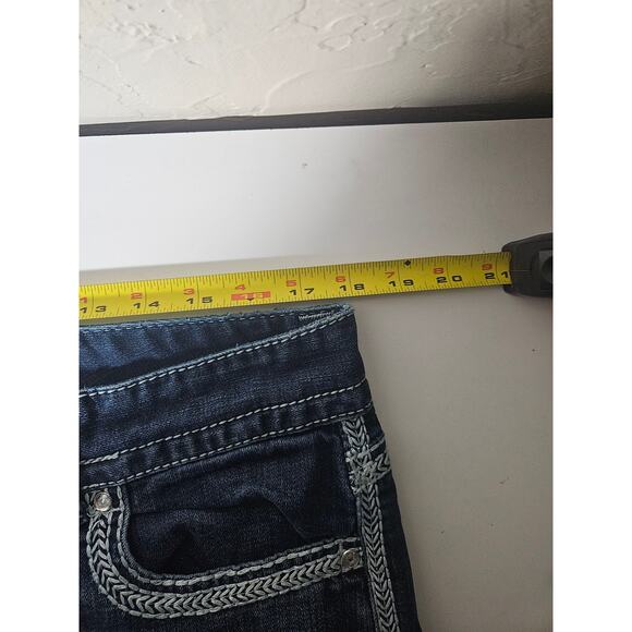 Maurices Premium Womens Embellished Jeans Size 15/16 Short 36x28 - Picture 5 of 6